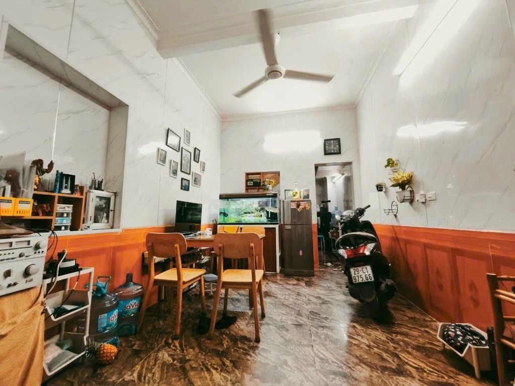 Bán nhà Gốc Đề - diện tích 37m2 3 tầng - Mặt ngõ thông kinh doanh - giá 7,25 tỷ