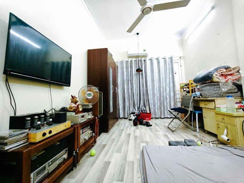 Bán nhà Gốc Đề - diện tích 37m2 3 tầng - Mặt ngõ thông kinh doanh - giá 7,25 tỷ