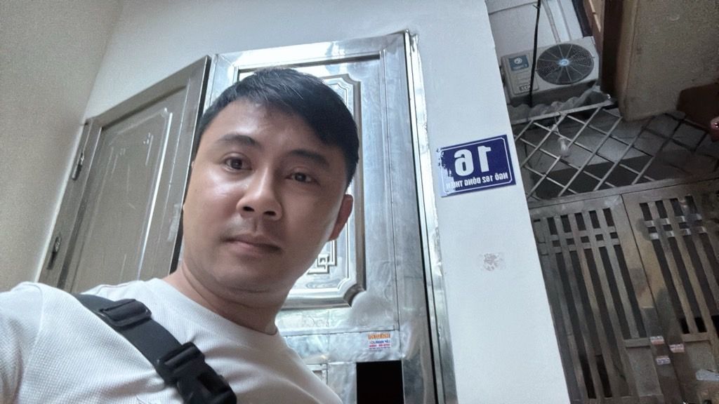 Bán nhà Đông Thiên - diện tích 36.8m2 5 tầng - Mỗi tầng 1 phòng rộng - giá 7,6 tỷ