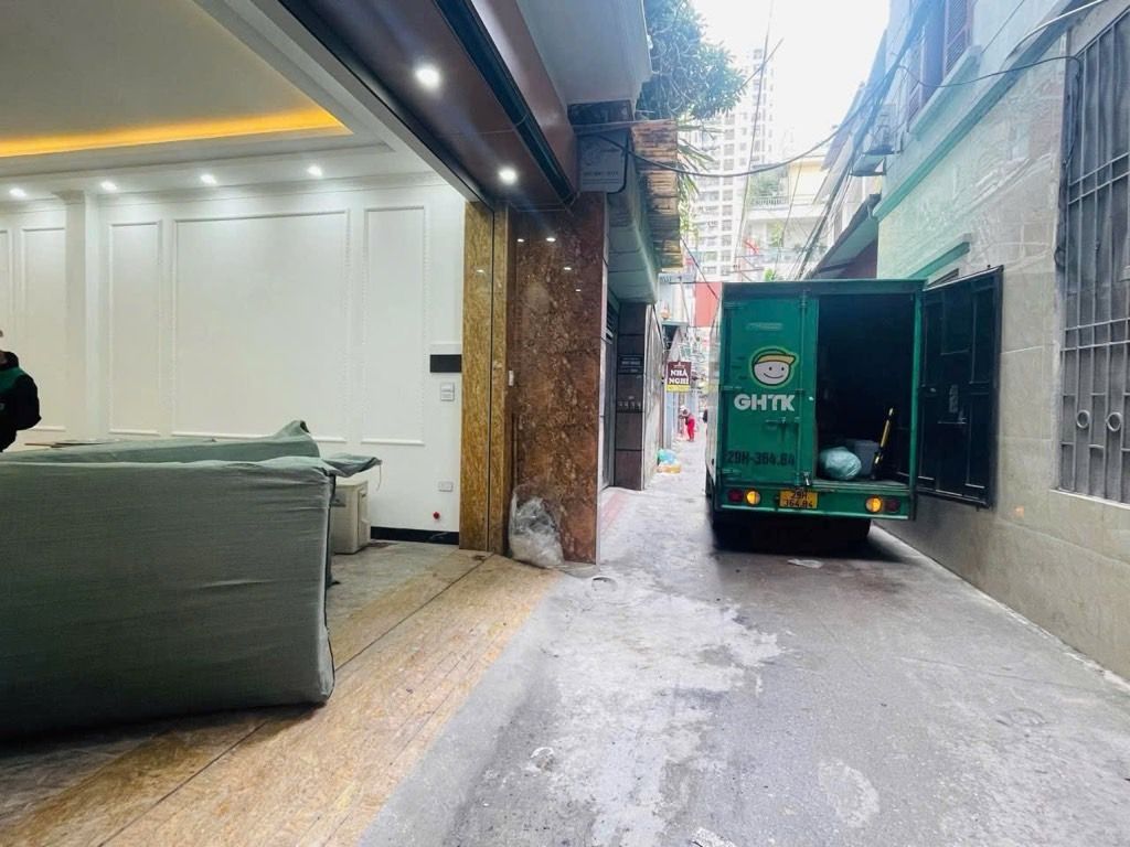 Bán nhà Lĩnh Nam - diện tích 71m2 6 tầng - Lô góc, thang máy - giá 21 tỷ