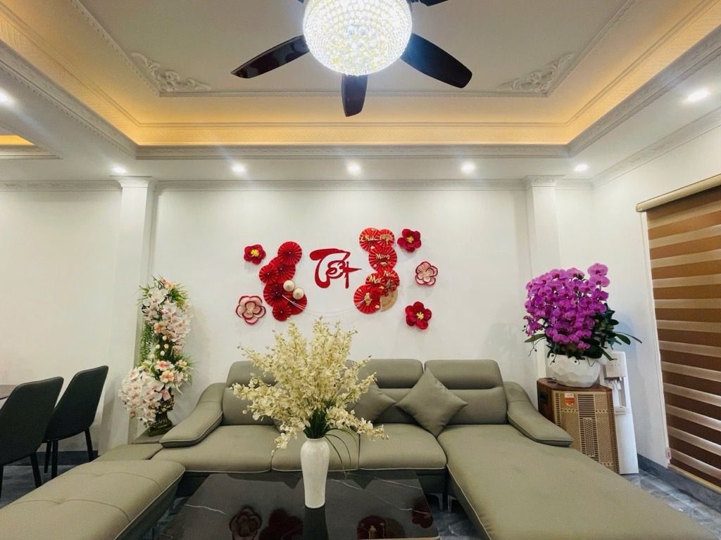 Bán nhà Lĩnh Nam - diện tích 71m2 6 tầng - Lô góc, thang máy - giá 21 tỷ