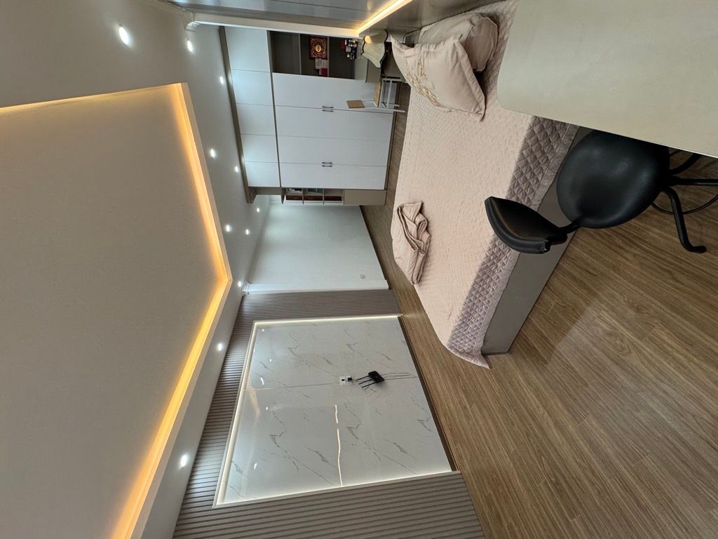 Bán nhà Lĩnh Nam - diện tích 71m2 6 tầng - Lô góc, thang máy - giá 21 tỷ