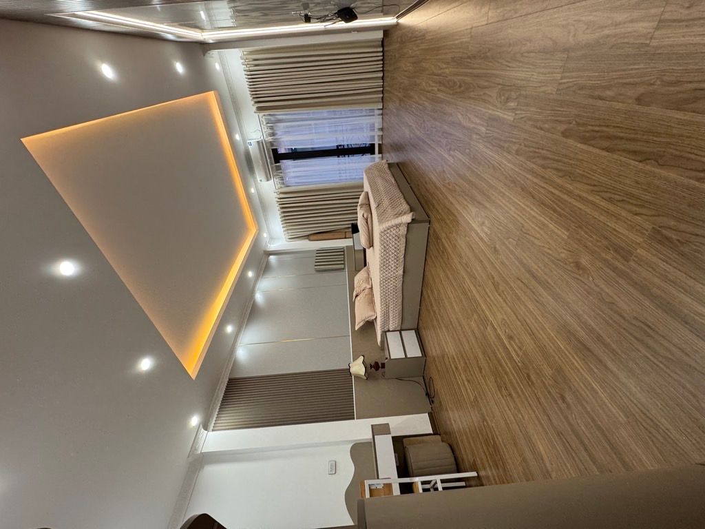 Bán nhà Lĩnh Nam - diện tích 71m2 6 tầng - Lô góc, thang máy - giá 21 tỷ