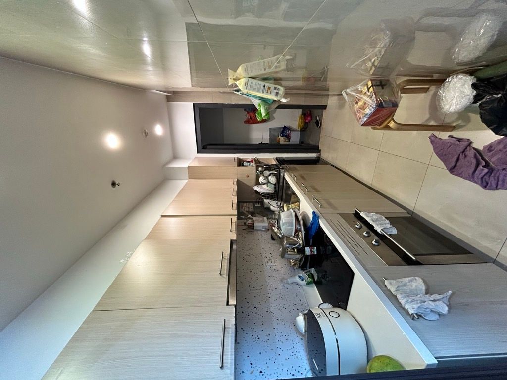 Bán nhà Lê Trọng Tấn - diện tích 79.5m2 1 tầng - Căn hộ đẳng cấp - giá 12,8 tỷ