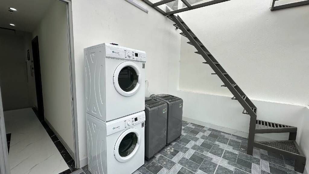 Bán nhà Hòa Bình - diện tích 84.1m2 7 tầng - 2 mặt thoáng - giá 24,5 tỷ