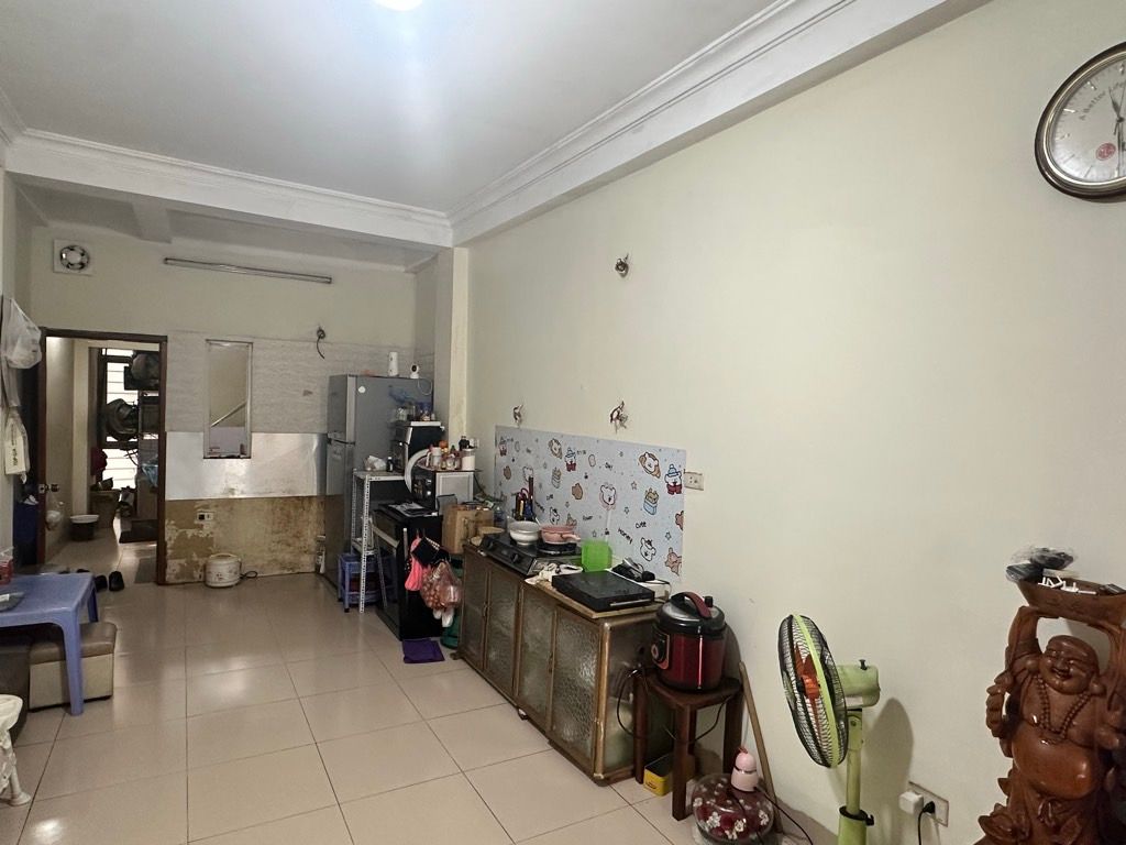 Bán nhà La Thành - diện tích 41.8m2 5 tầng - Mặt phố kinh doanh siêu lợi nhuận - giá 23,8 tỷ