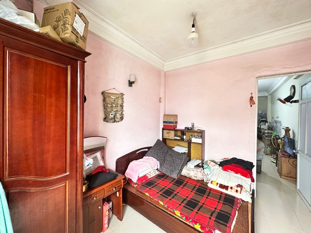 Bán nhà La Thành - diện tích 41.8m2 5 tầng - Mặt phố kinh doanh siêu lợi nhuận - giá 23,8 tỷ