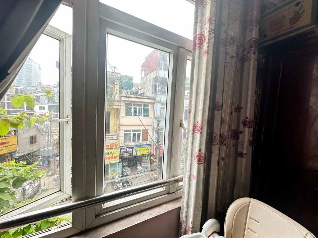 Bán nhà La Thành - diện tích 41.8m2 5 tầng - Mặt phố kinh doanh siêu lợi nhuận - giá 23,8 tỷ