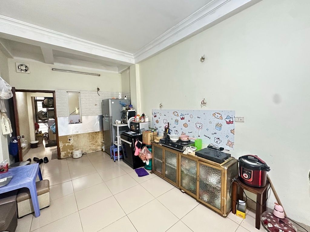 Bán nhà La Thành - diện tích 41.8m2 5 tầng - Mặt phố kinh doanh siêu lợi nhuận - giá 23,8 tỷ