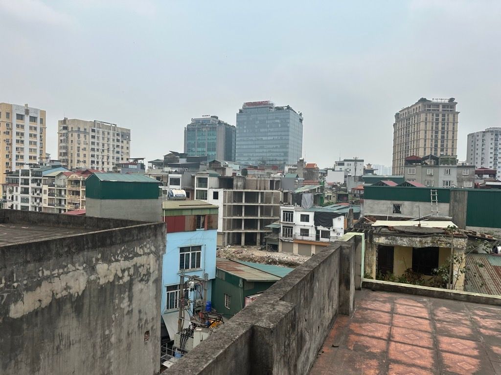 Bán nhà La Thành - diện tích 41.8m2 5 tầng - Mặt phố kinh doanh siêu lợi nhuận - giá 23,8 tỷ