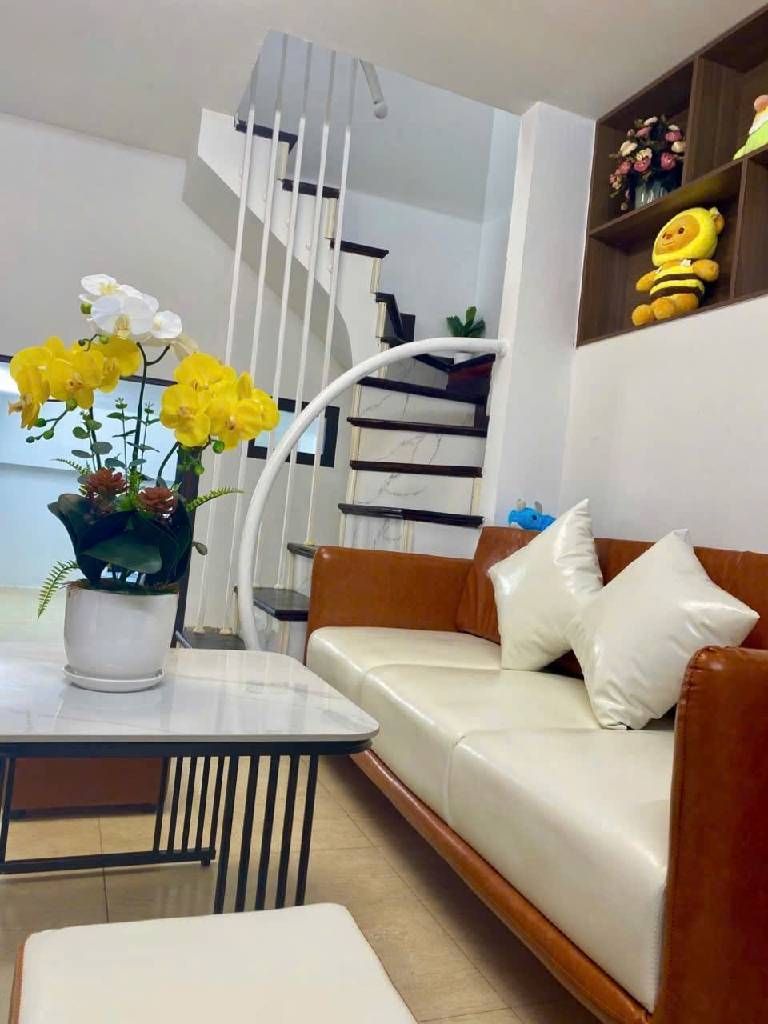 Bán nhà Vân Hồ - diện tích 30m2 2 tầng - 3 ngủ - giá 2 tỷ