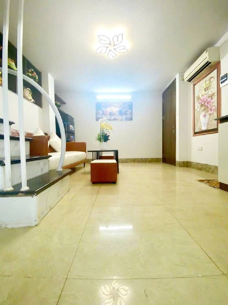 Bán nhà Vân Hồ - diện tích 30m2 2 tầng - 3 ngủ - giá 2 tỷ