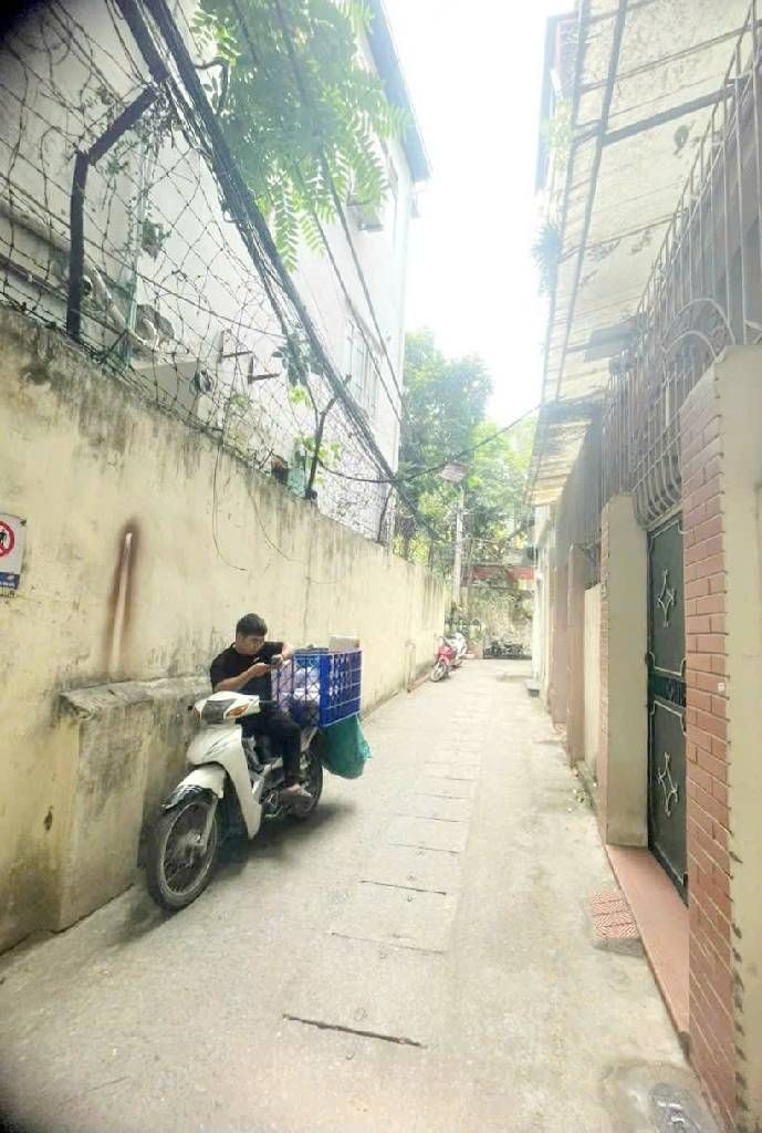 Bán nhà Vân Hồ - diện tích 30m2 2 tầng - 3 ngủ - giá 2 tỷ