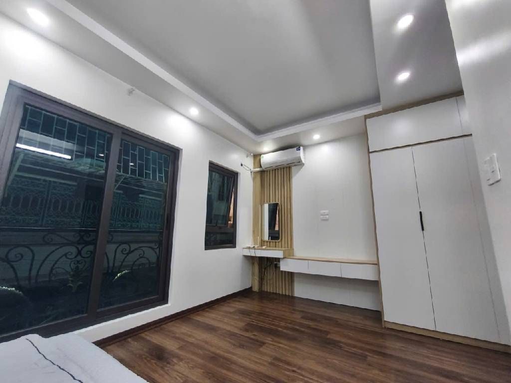 Bán nhà Trương Định - diện tích 33.4m2 5 tầng - Thang máy, nhà đẹp mới tinh - giá 9,85 tỷ