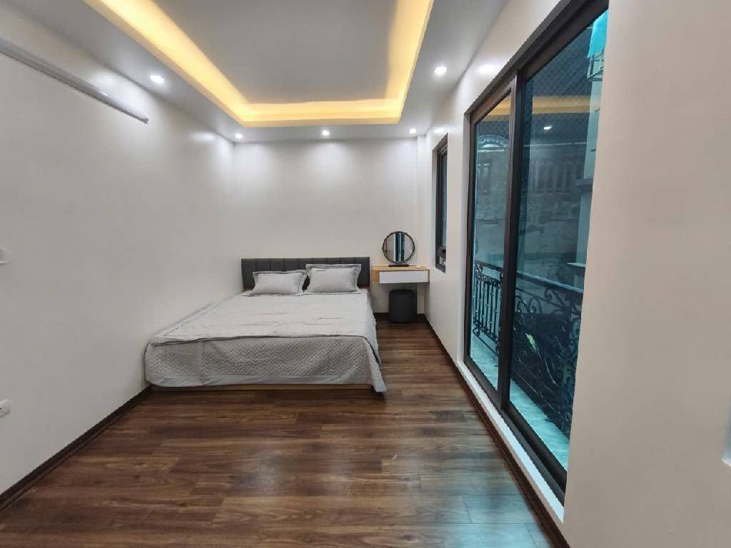 Bán nhà Trương Định - diện tích 33.4m2 5 tầng - Thang máy, nhà đẹp mới tinh - giá 9,85 tỷ