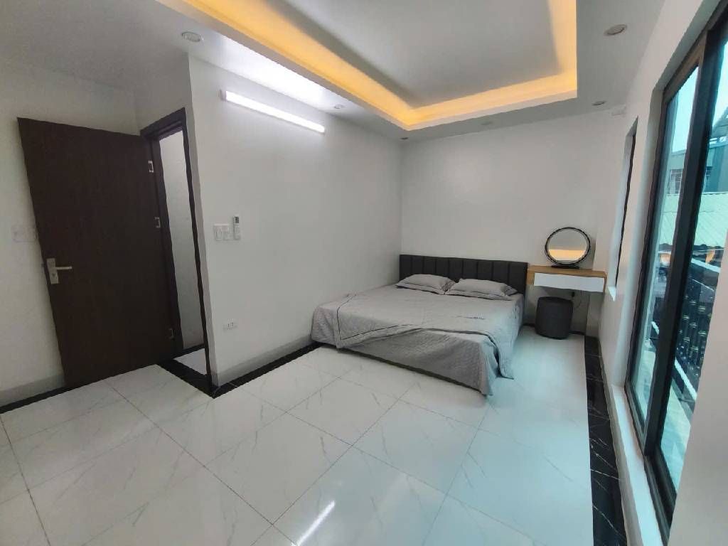 Bán nhà Trương Định - diện tích 33.4m2 5 tầng - Thang máy, nhà đẹp mới tinh - giá 9,85 tỷ