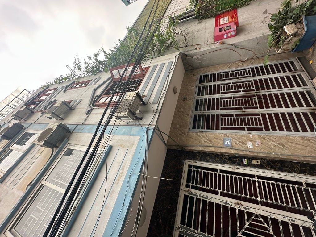 Bán nhà Giáp Nhị - diện tích 31m2 5 tầng - ô tô tránh - giá 7,3 tỷ