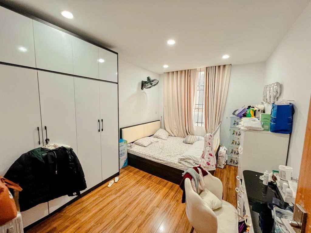 Bán nhà Vĩnh Tuy - diện tích 66.4m2 10 tầng - Chung cư Udic Riverside 1 - giá 5,7 tỷ