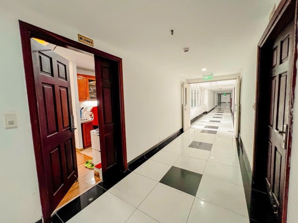 Bán nhà Vĩnh Tuy - diện tích 66.4m2 10 tầng - Chung cư Udic Riverside 1 - giá 5,7 tỷ