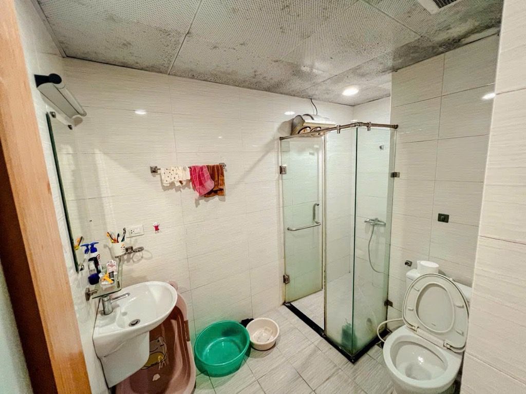 Bán nhà Vĩnh Tuy - diện tích 66.4m2 10 tầng - Chung cư Udic Riverside 1 - giá 5,7 tỷ