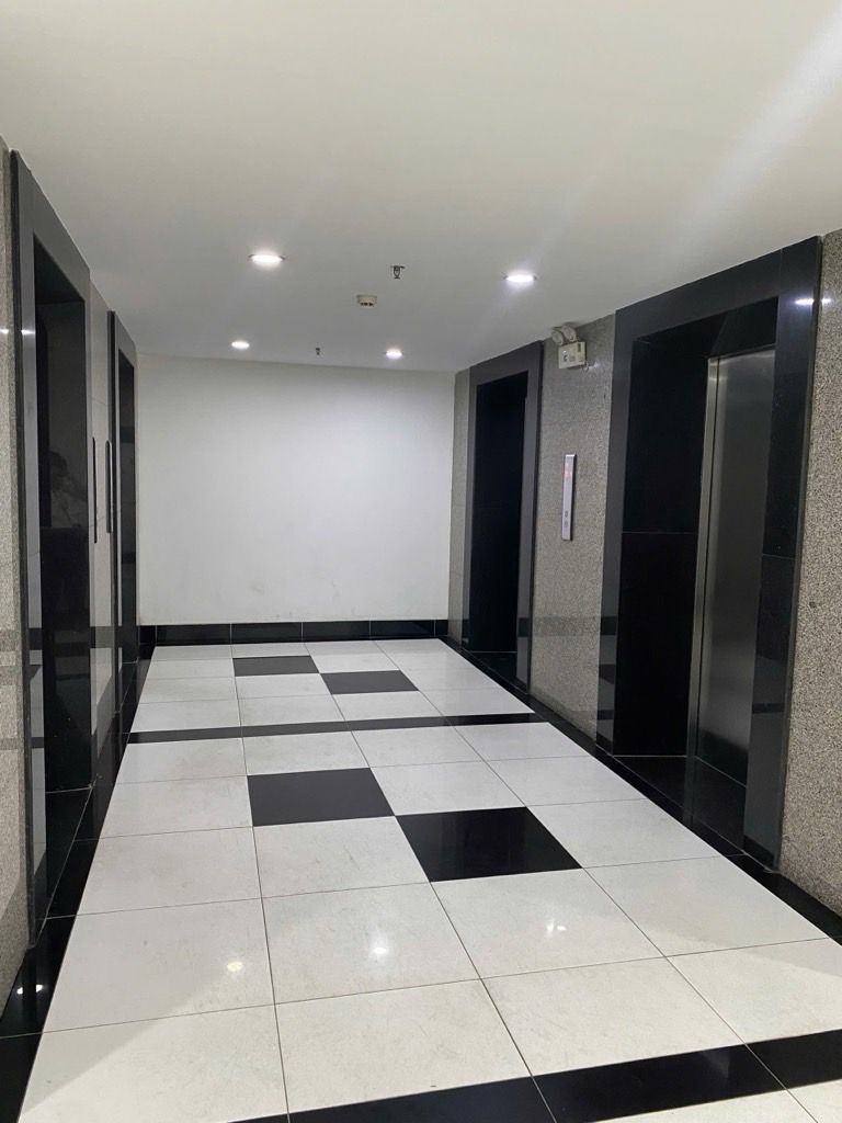 Bán nhà Vĩnh Tuy - diện tích 66.4m2 10 tầng - Chung cư Udic Riverside 1 - giá 5,7 tỷ