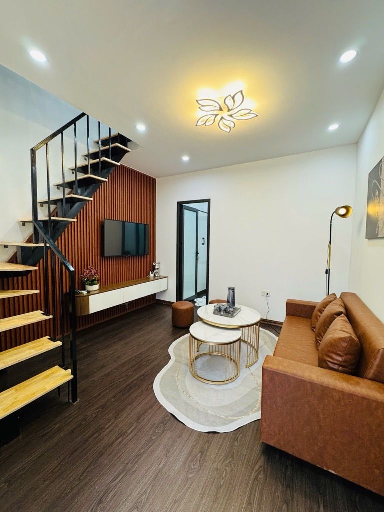 Bán nhà Tập thể Hoa Quả - diện tích 16,5m2 3 tầng - Ô tô đỗ cửa - giá 3,8 tỷ