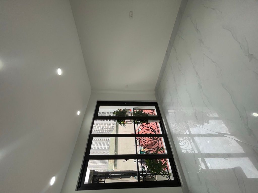 Bán nhà Vĩnh Tuy - diện tích 37,4m2 5 tầng - Lô góc - giá 10,8 tỷ