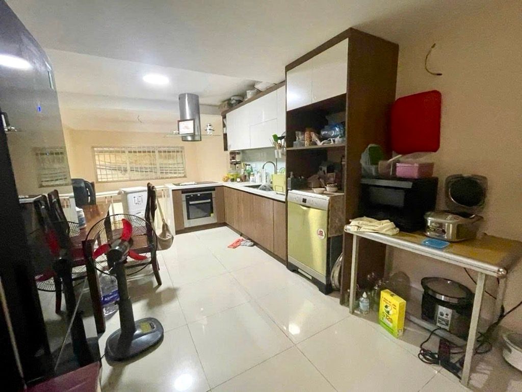 Bán nhà Trường Chinh - diện tích 39m2 5 tầng - Căn góc 2 mặt thoáng - giá 12,9 tỷ