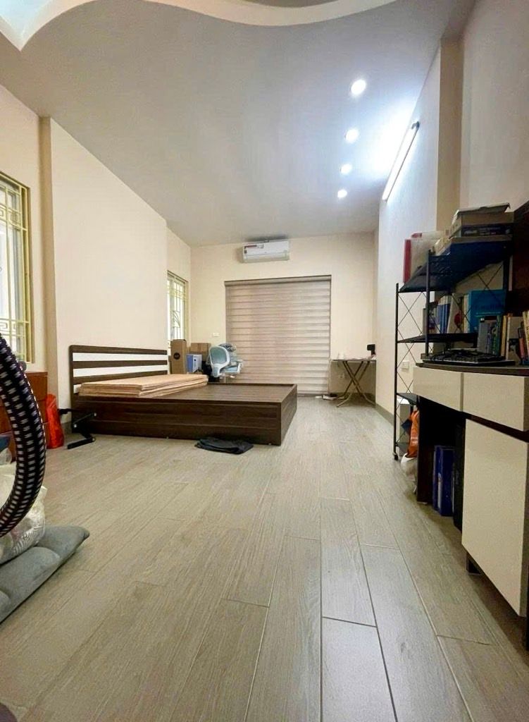 Bán nhà Trường Chinh - diện tích 39m2 5 tầng - Căn góc 2 mặt thoáng - giá 12,9 tỷ