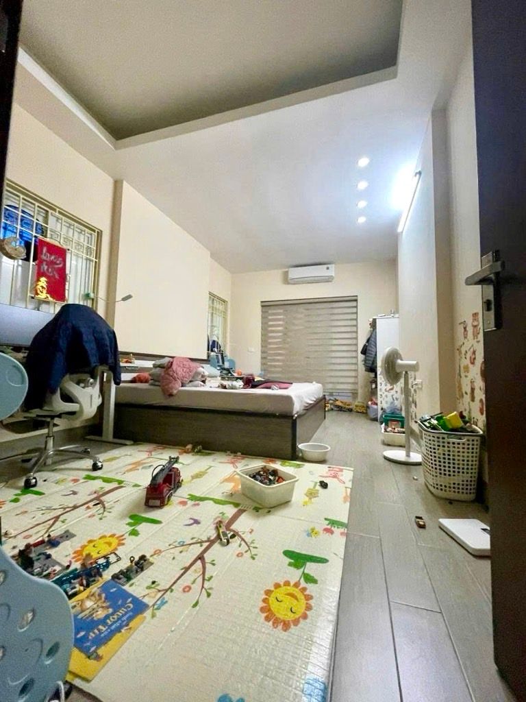 Bán nhà Trường Chinh - diện tích 39m2 5 tầng - Căn góc 2 mặt thoáng - giá 12,9 tỷ