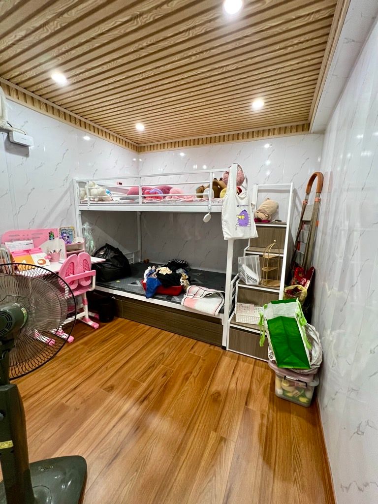 Bán nhà Nguyễn Chính - diện tích 73m2 5 tầng - Tập thể A7 - giá 3,6 tỷ