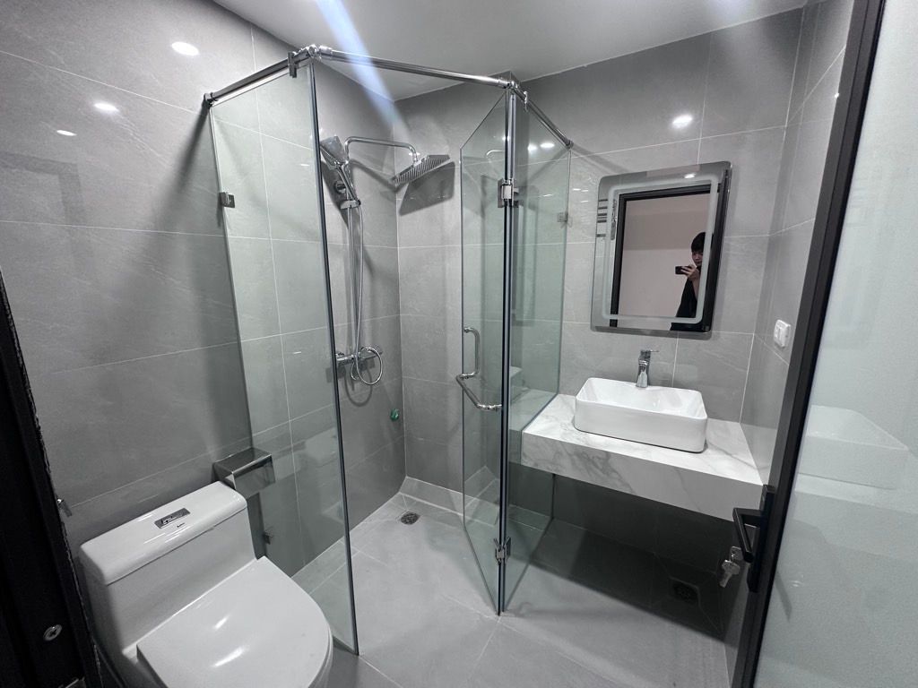 Bán nhà Giáp Bát - diện tích 42m2 6 tầng - thang máy - giá 0 tỷ