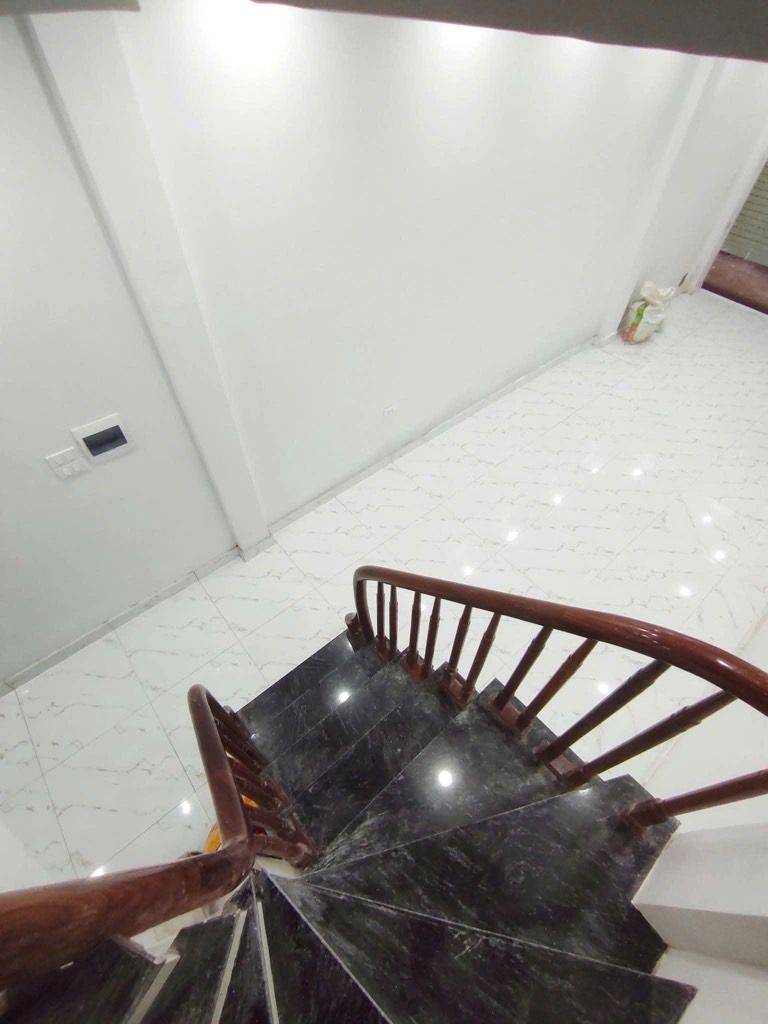 Bán nhà Nhân Hoà - diện tích 31m2 5 tầng - Nhà đẹp hiếm có - giá 8,8 tỷ