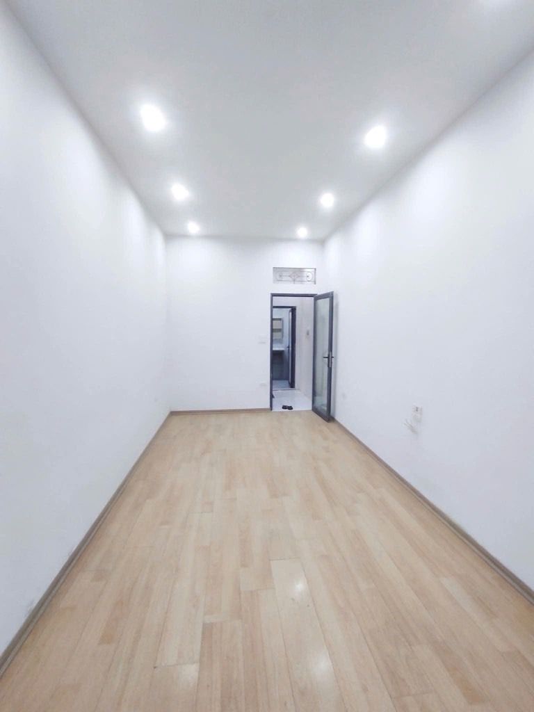 Bán nhà Nhân Hoà - diện tích 31m2 5 tầng - Nhà đẹp hiếm có - giá 8,8 tỷ