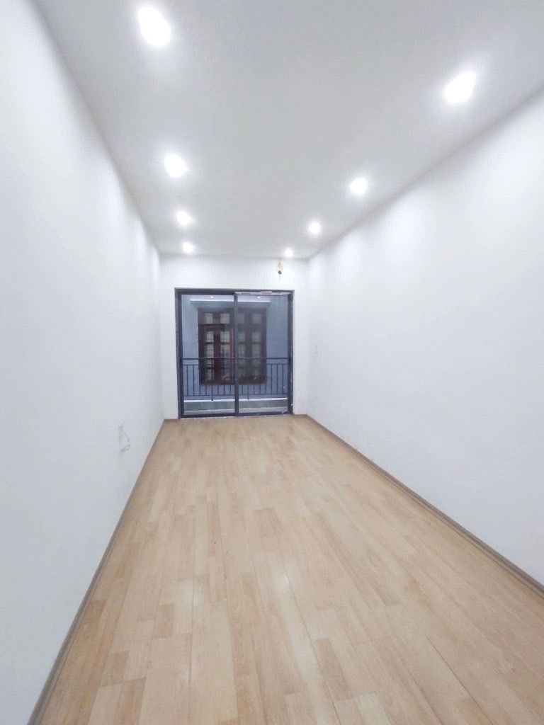 Bán nhà Nhân Hoà - diện tích 31m2 5 tầng - Nhà đẹp hiếm có - giá 8,8 tỷ