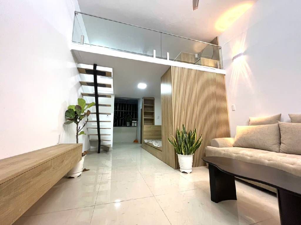 Bán nhà Trần Hưng Đạo - diện tích 55m2 2 tầng - Nhà đẹp hiếm có - giá 3,3 tỷ