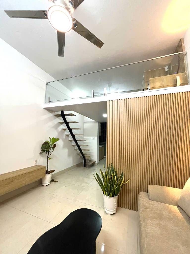 Bán nhà Trần Hưng Đạo - diện tích 55m2 2 tầng - Nhà đẹp hiếm có - giá 3,3 tỷ