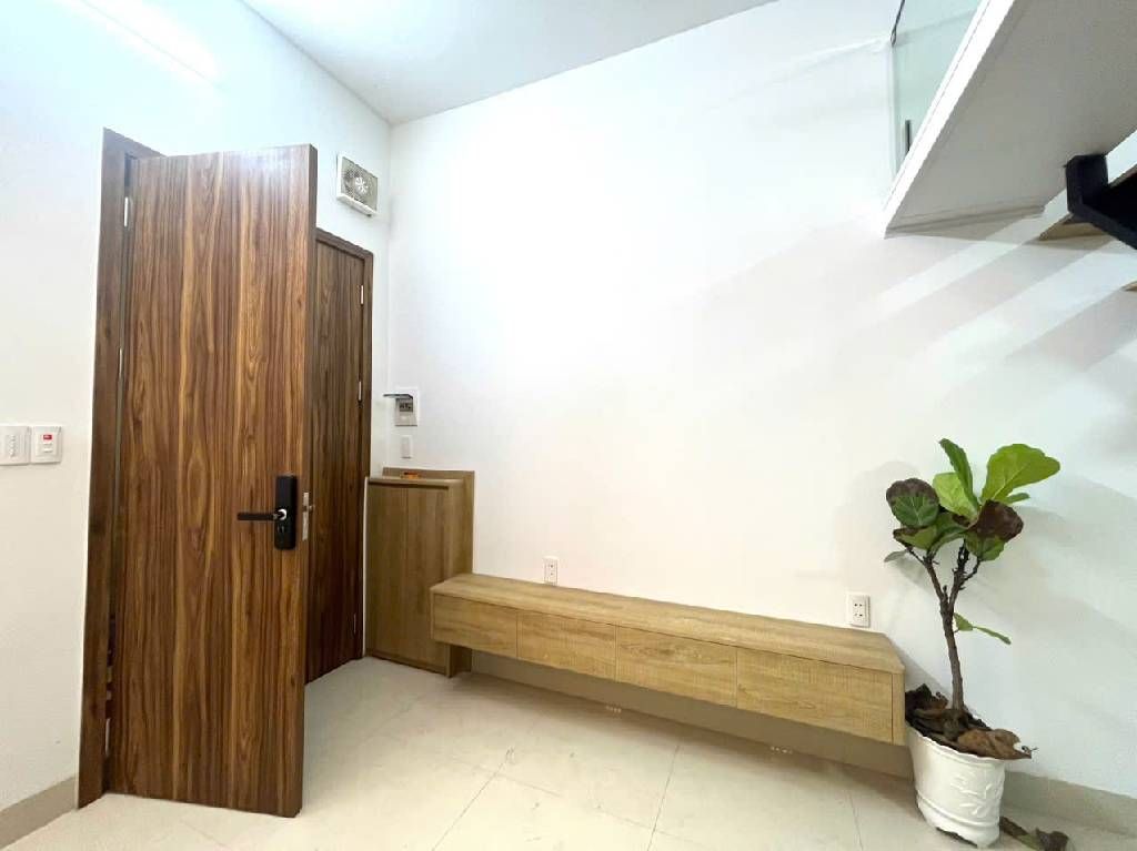 Bán nhà Trần Hưng Đạo - diện tích 55m2 2 tầng - Nhà đẹp hiếm có - giá 3,3 tỷ