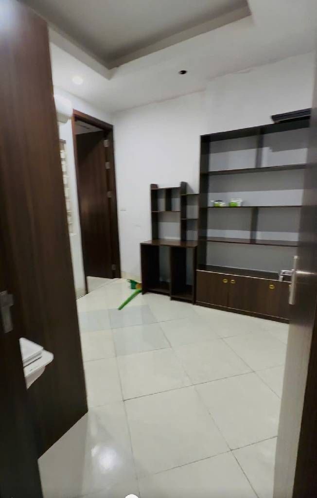 Bán nhà Giáp Nhất - diện tích 50m2 1 tầng - ô tô đỗ cửa - giá 2,45 tỷ