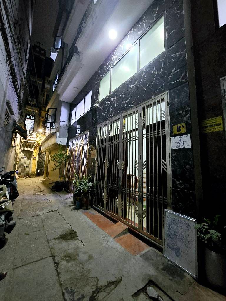 Bán nhà Bằng Liệt - diện tích 39.2m2 6 tầng - Ô TÔ 10M - giá 10,9 tỷ