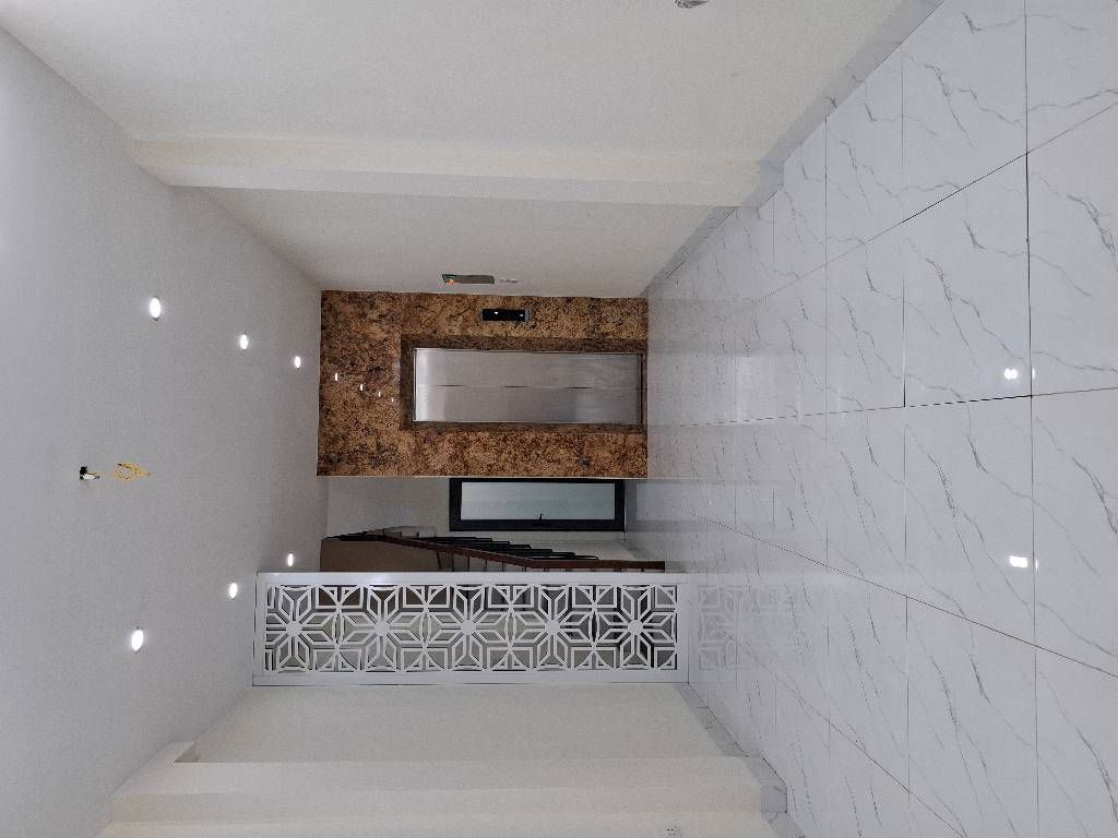 Bán nhà Nguyễn Văn Viên - diện tích 34m2 6 tầng - Thang máy - giá 15 tỷ