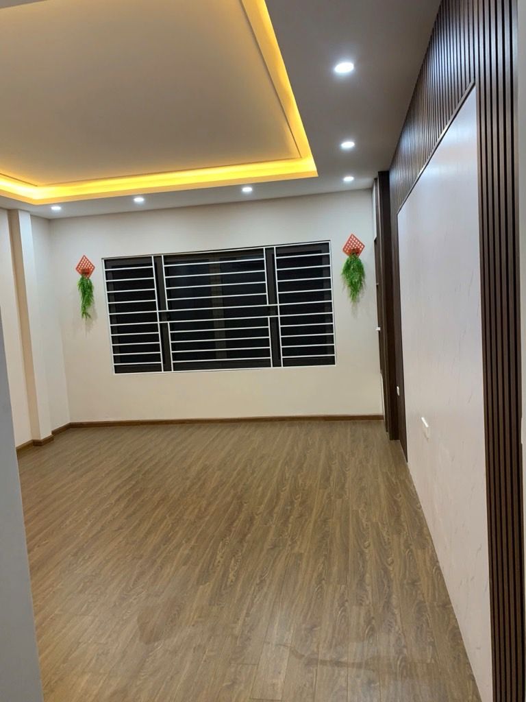 Bán nhà Khương Trung - diện tích 47m2 7 tầng - ô tô vào nhà - giá 16,75 tỷ