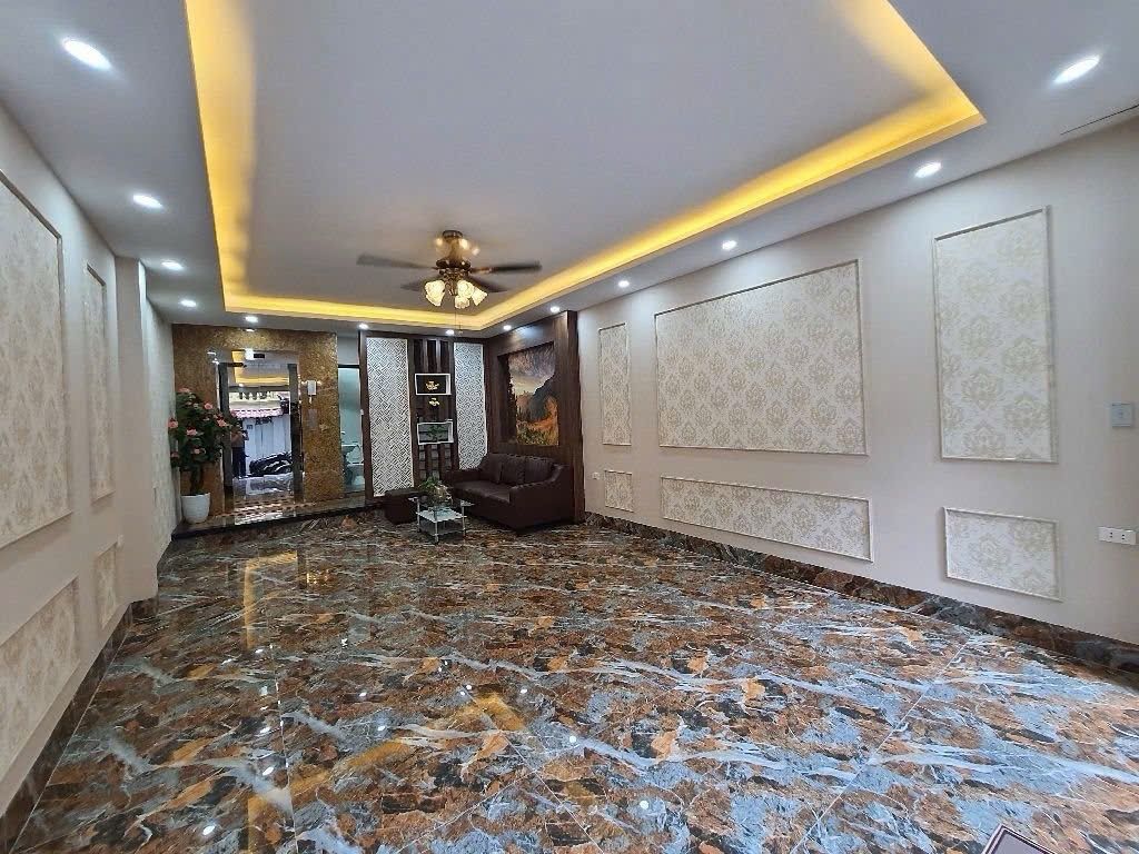 Bán nhà Khương Trung - diện tích 47m2 7 tầng - ô tô vào nhà - giá 16,75 tỷ