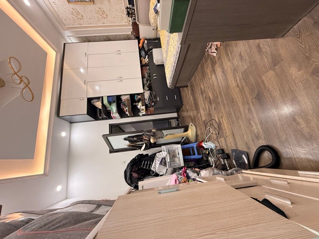 Bán nhà Mai Hương - diện tích 49,3m2 3 tầng - Nhà ngõ tiện ích gần trường Bách Khoa - giá 9,5 tỷ