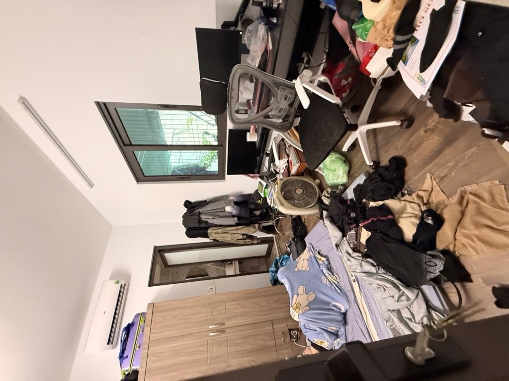 Bán nhà Mai Hương - diện tích 49,3m2 3 tầng - Nhà ngõ tiện ích gần trường Bách Khoa - giá 9,5 tỷ