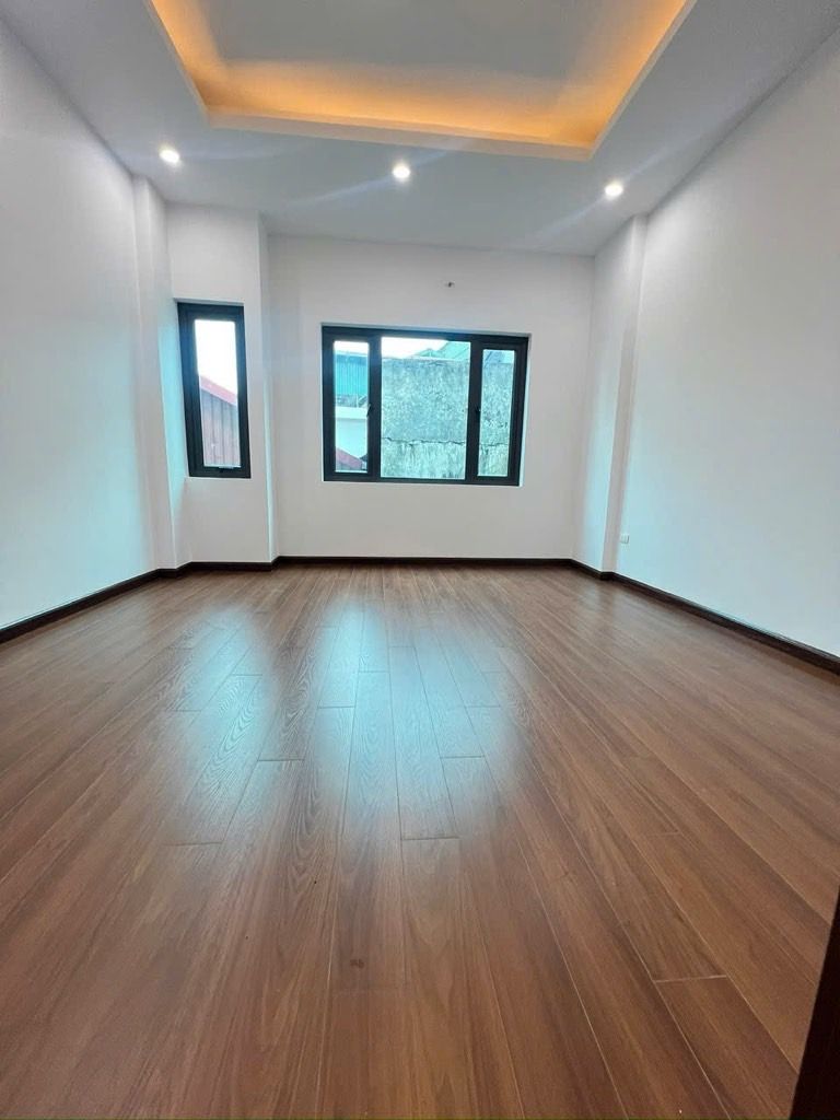 Bán nhà Đường Láng - diện tích 30m2 5 tầng - Cực hiếm trong khu vực - giá 8,5 tỷ