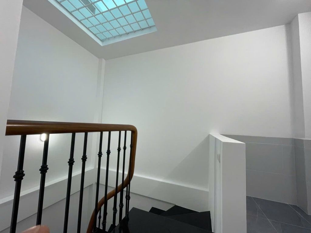 Bán nhà Đường Láng - diện tích 30m2 5 tầng - Cực hiếm trong khu vực - giá 8,5 tỷ