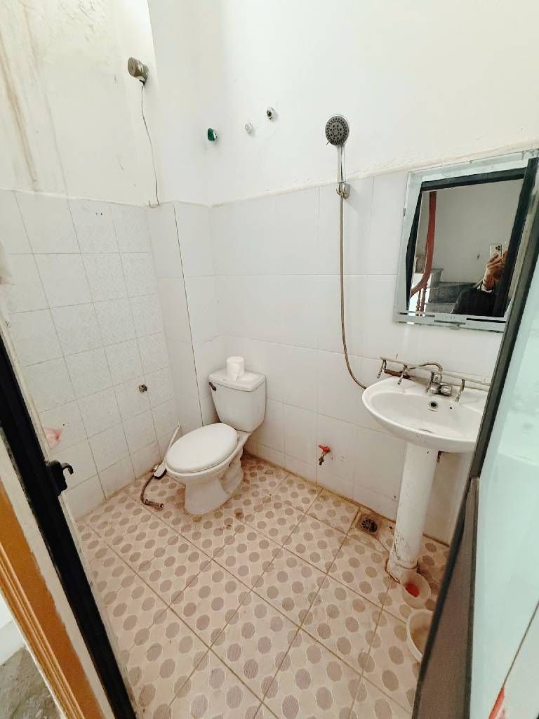 Bán nhà Lĩnh Nam - diện tích 21m2 4 tầng - ô tô tránh - giá 4,5 tỷ