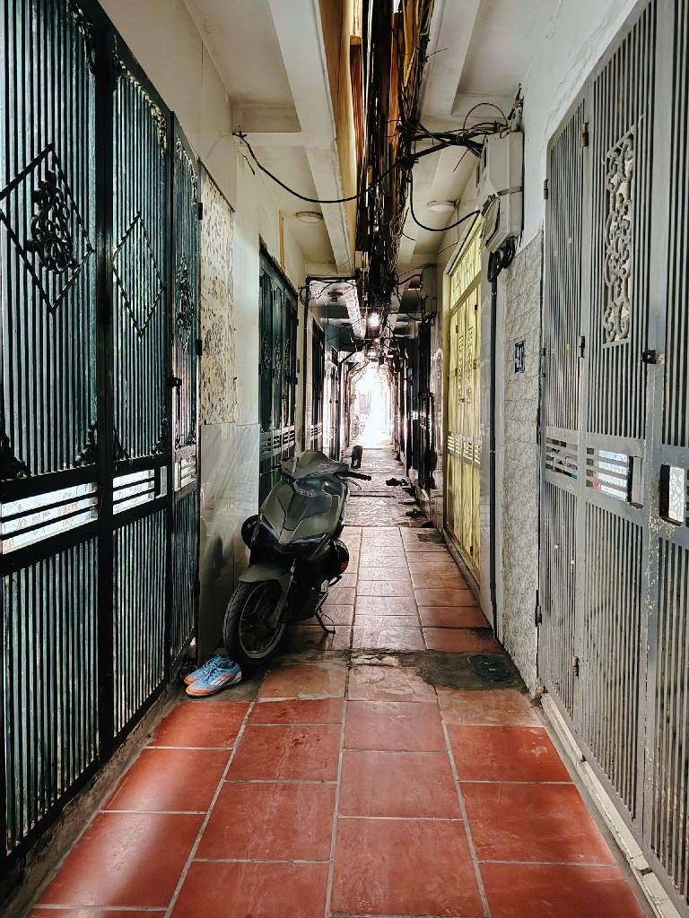 Bán nhà Lĩnh Nam - diện tích 21m2 4 tầng - ô tô tránh - giá 4,5 tỷ