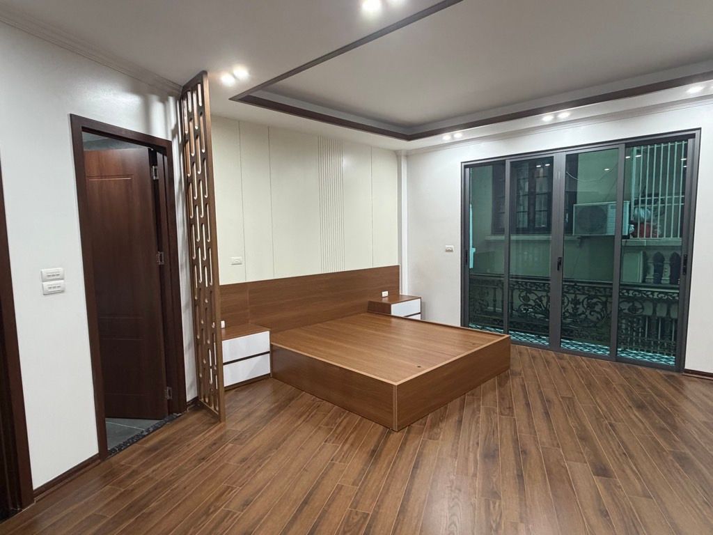 Bán nhà Kim Ngưu - diện tích 51m2 5 tầng - Thang máy - giá 15,8 tỷ